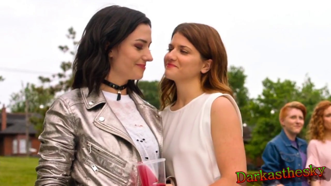 Laura Amp Carmilla Carmilla Secret Love Song One More Lesbian Film Television And Video