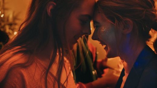 lesbian scene in music video Lesbian scene in music video